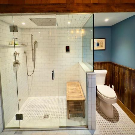 Magical Post And Beam Loft Downtown Newport! Hotel Exterior photo